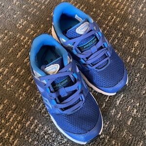 Saucony Kids Blue Mesh Lace-Up Sneakers